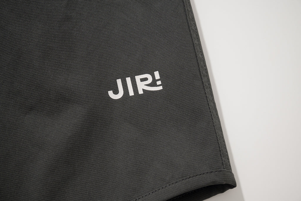 JIRI SHORTS / BLACK
