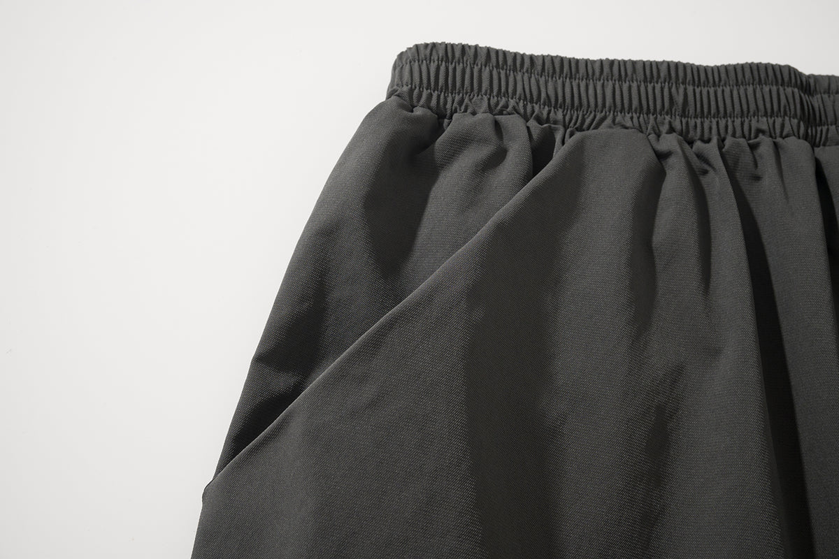 JIRI SHORTS / BLACK