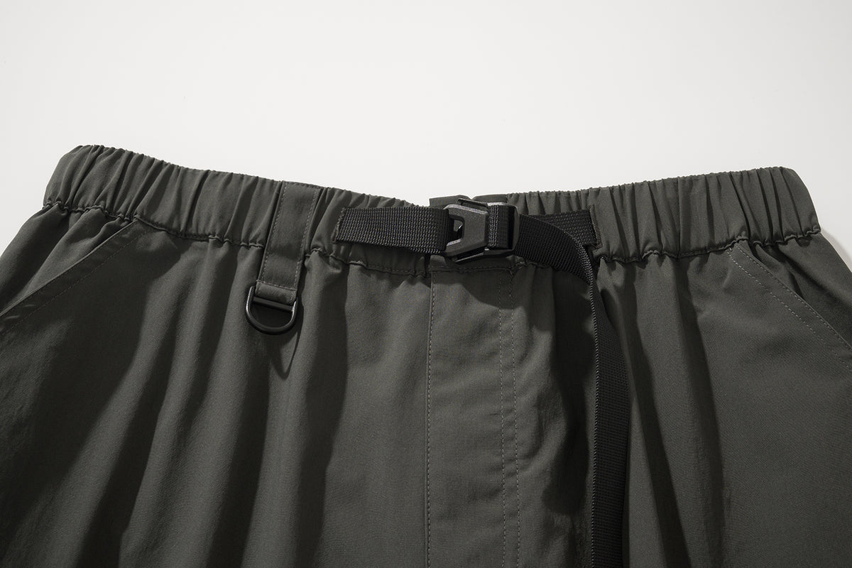 JIRI BASIC CARGO SHORTS / BLACK