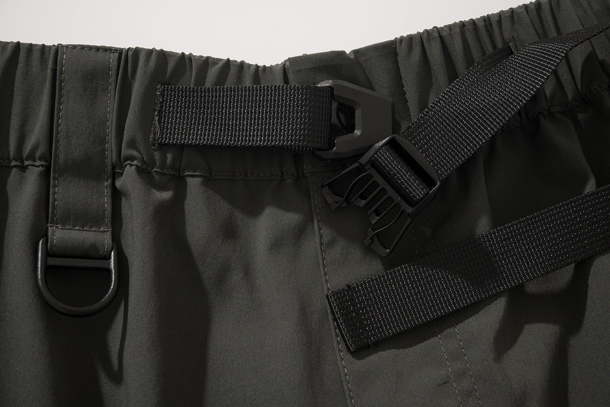 JIRI BASIC CARGO SHORTS / BLACK