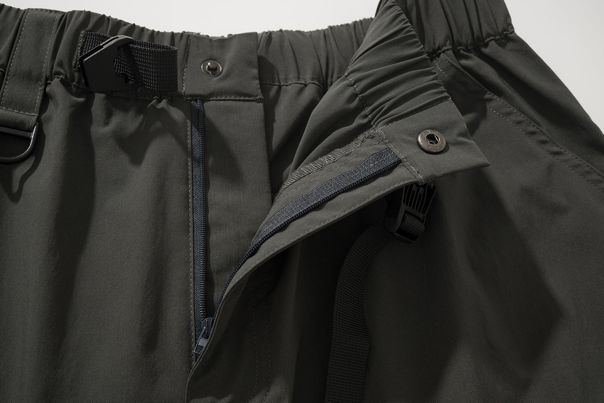 JIRI BASIC CARGO SHORTS / BLACK