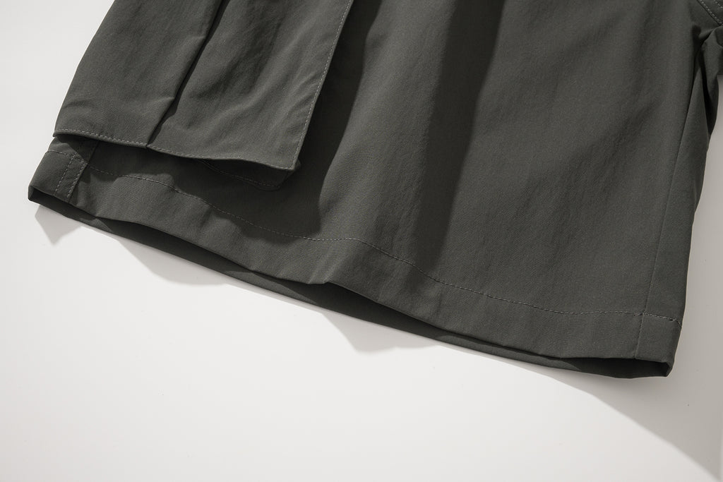 JIRI BASIC CARGO SHORTS / BLACK